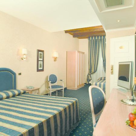 Hotel Valle Roma Esterno foto