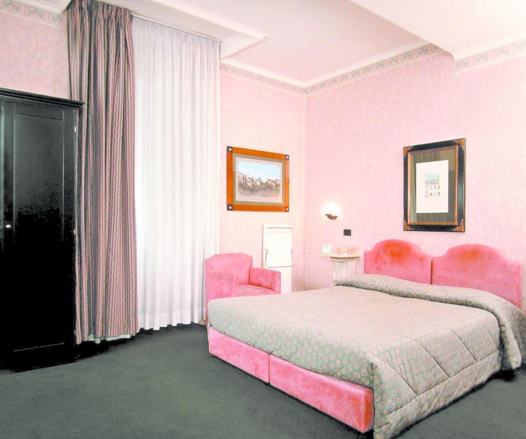 Hotel Valle Roma Esterno foto