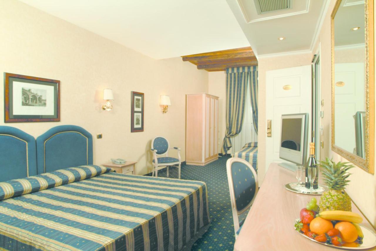 Hotel Valle Roma Esterno foto