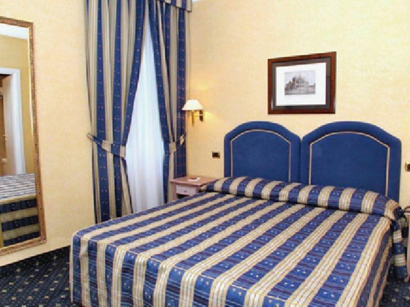 Hotel Valle Roma Esterno foto