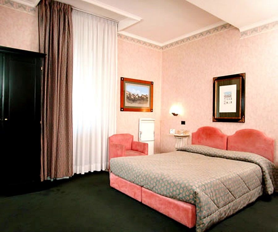 Hotel Valle Roma Esterno foto