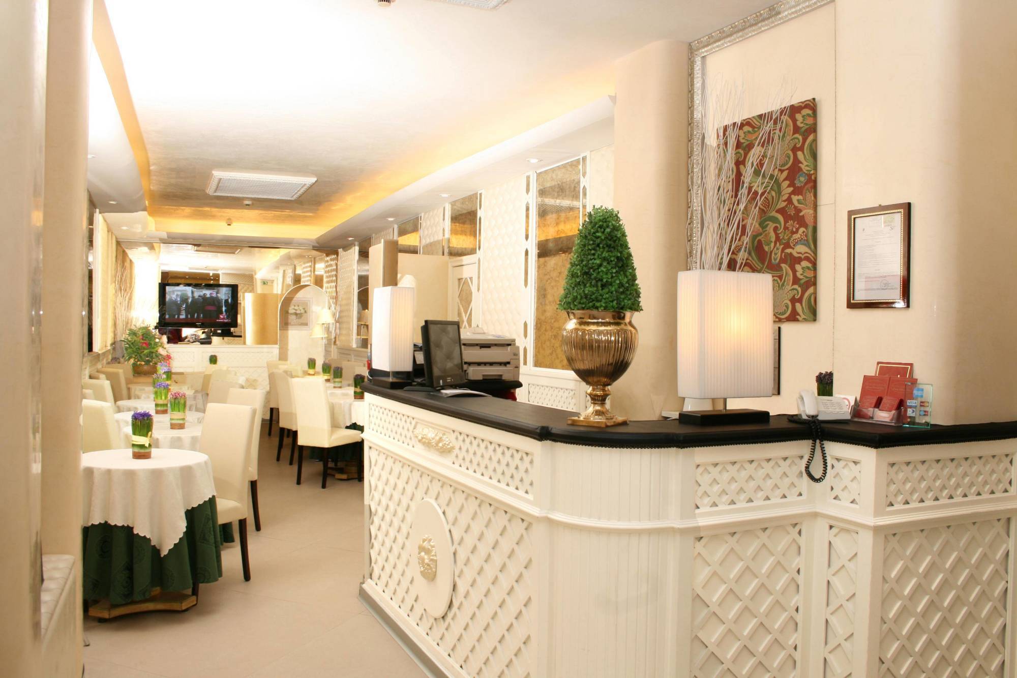 Hotel Valle Roma Esterno foto