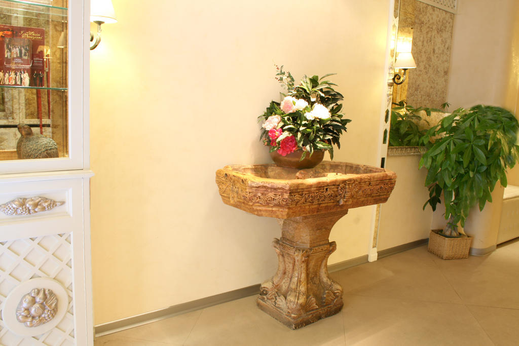 Hotel Valle Roma Esterno foto