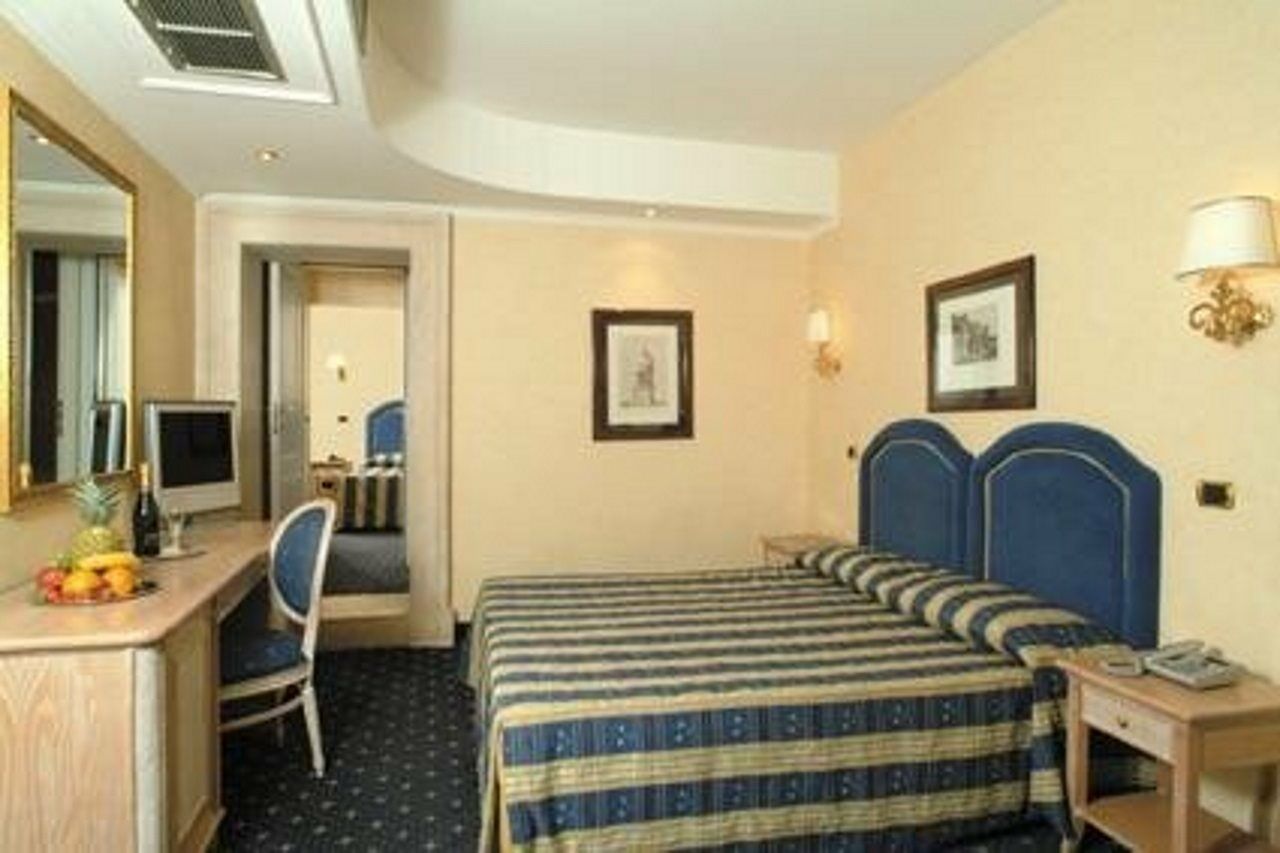 Hotel Valle Roma Esterno foto